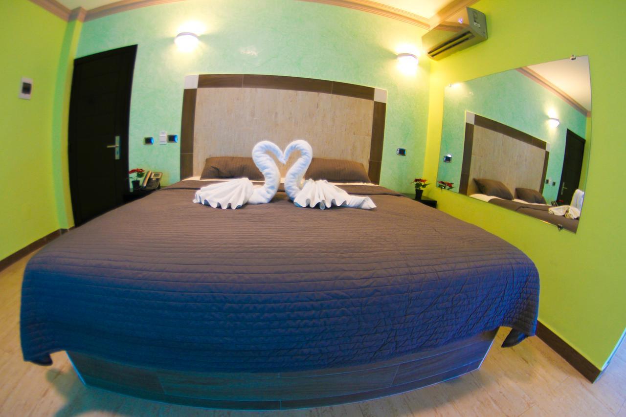 Friohot Boca Chica Hotel Exterior foto